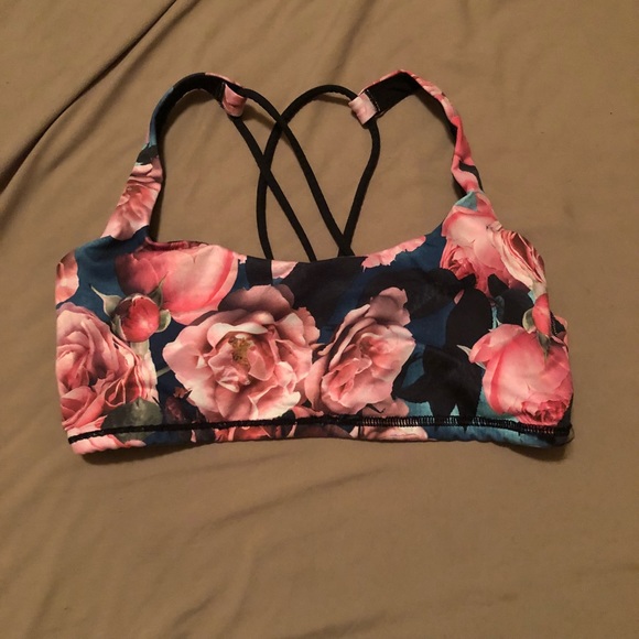 SOLD!! Flower lululemon sports bra - Picture 1 of 3